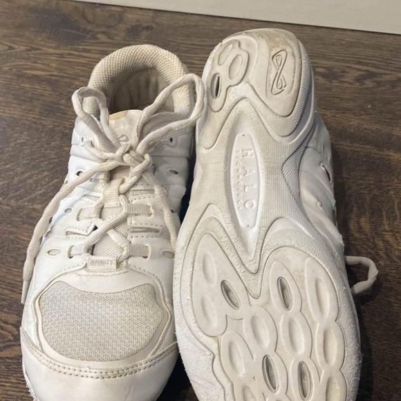 Halo Nfinity Cheer Shoes - Picture 3 of 3